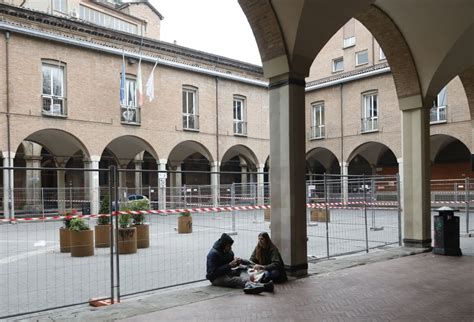 bakeka incontri gay bologna|Piazza Scaravilli, Bologna